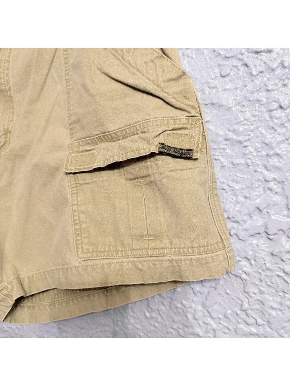 Royal Robbins Vintage Khaki Cargo Utility Hiking Shorts Size 38